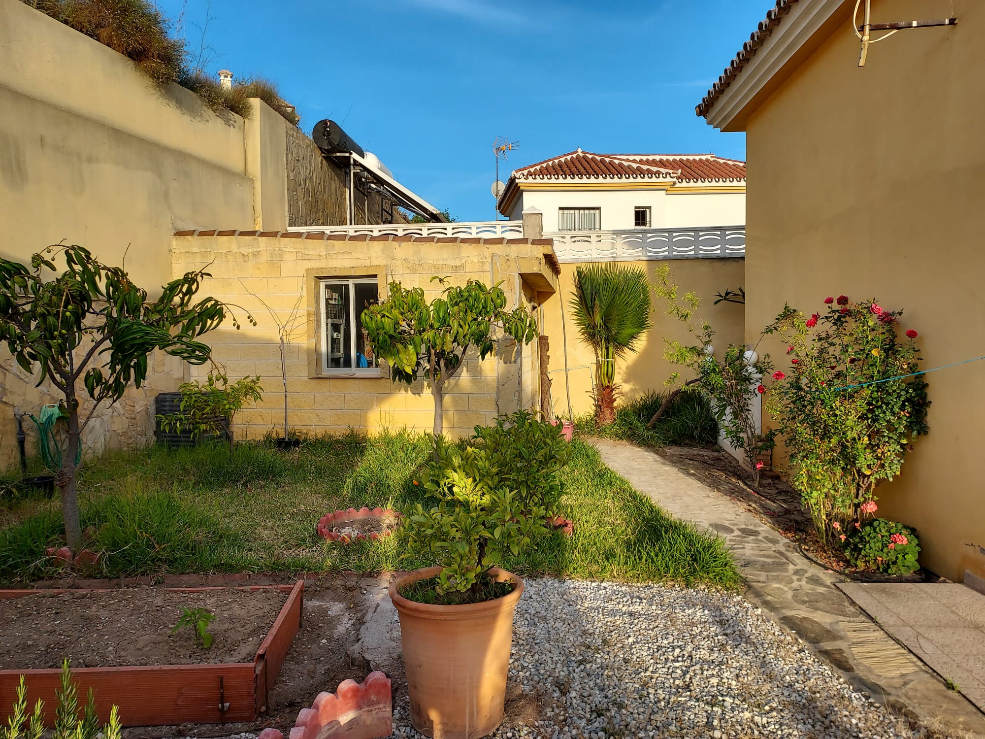 Chalet independiente en alquiler en Rincón de la Victoria